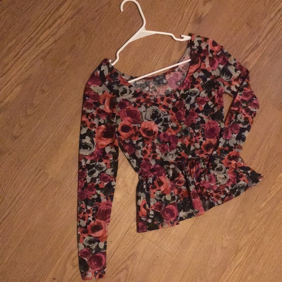 Long Sleeve, Rose Pattern, Peplum Top. - Picture 1 of 2